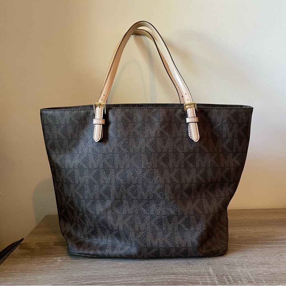 MK Jet Set Bundle - Picture 10 of 16